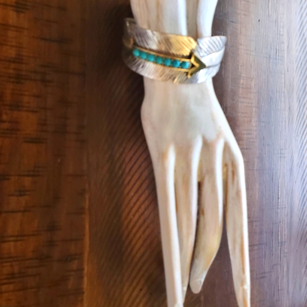 Cuff  bracelet
